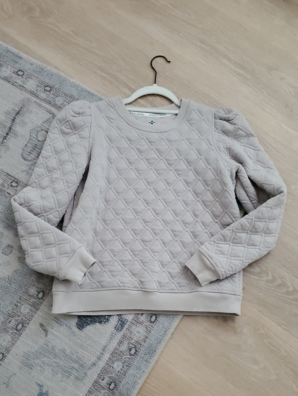 Tuckernuck Quilted Crewneck Sweatshirt Puff Sleeve Light Taupe SzS